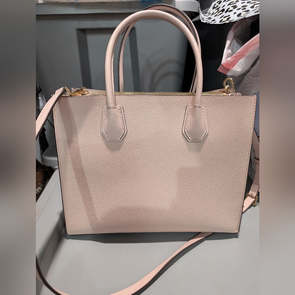 Michael Kors handbag - Picture 4 of 5
